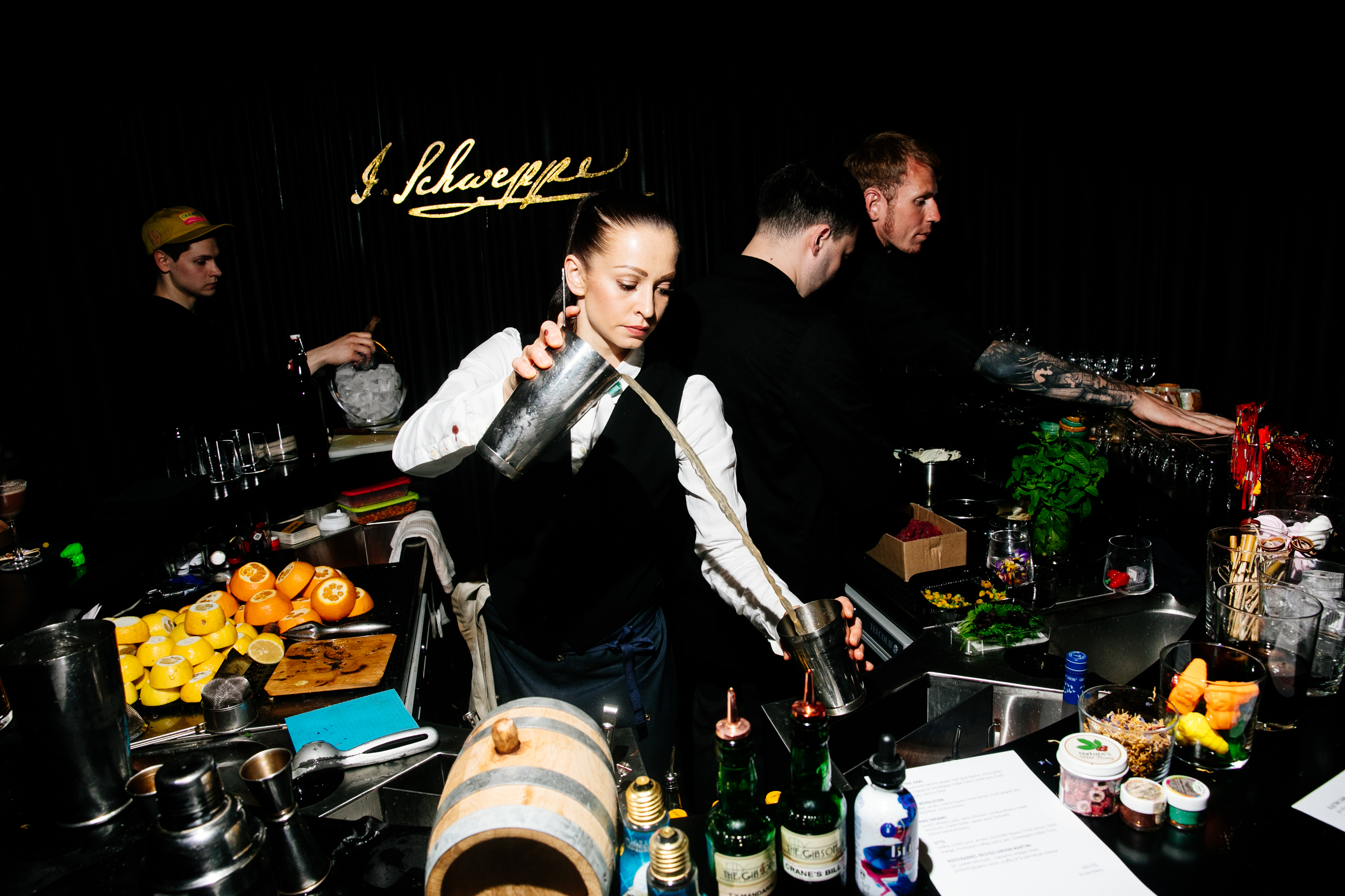 Schweppes Bar